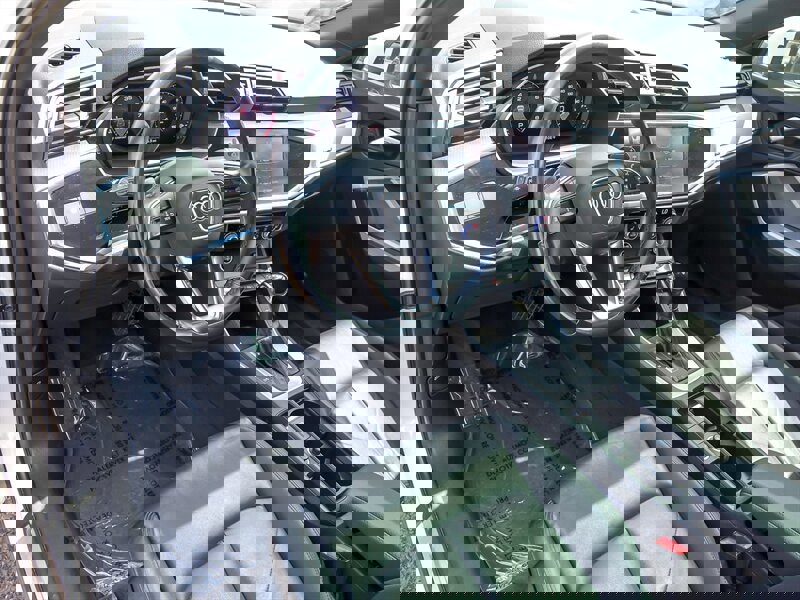 Used 2021 Audi Q3 2.0T Premium w/ Convenience Package image 14