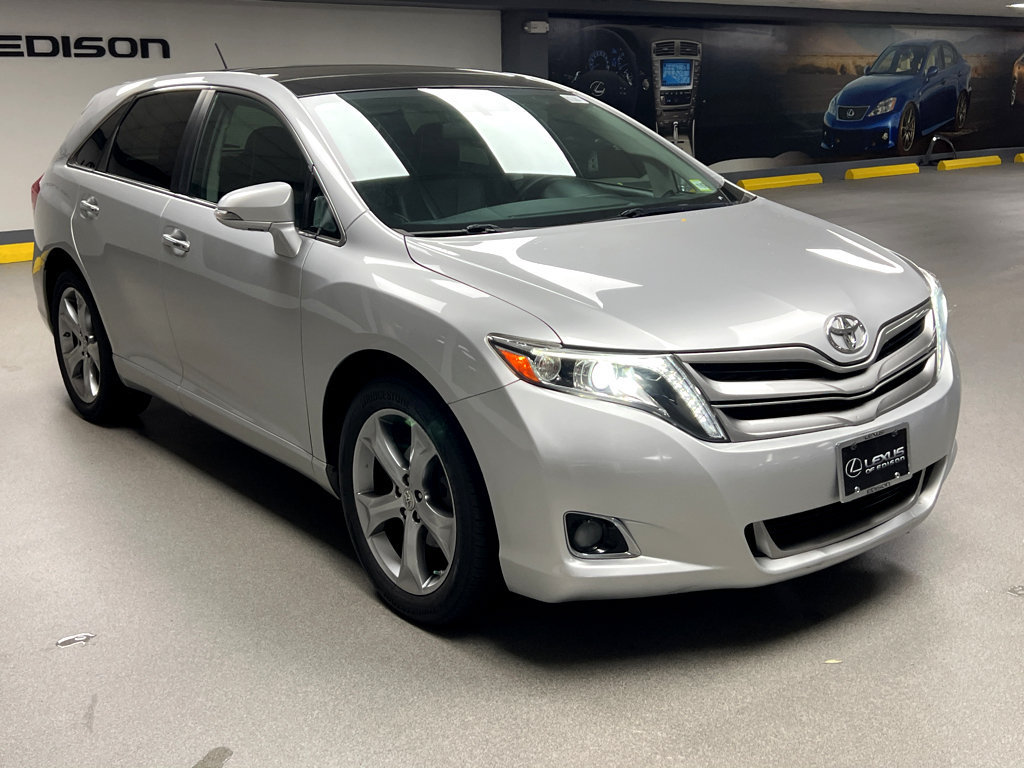 Used 2013 Toyota Venza Limited AWD/4WD image 1