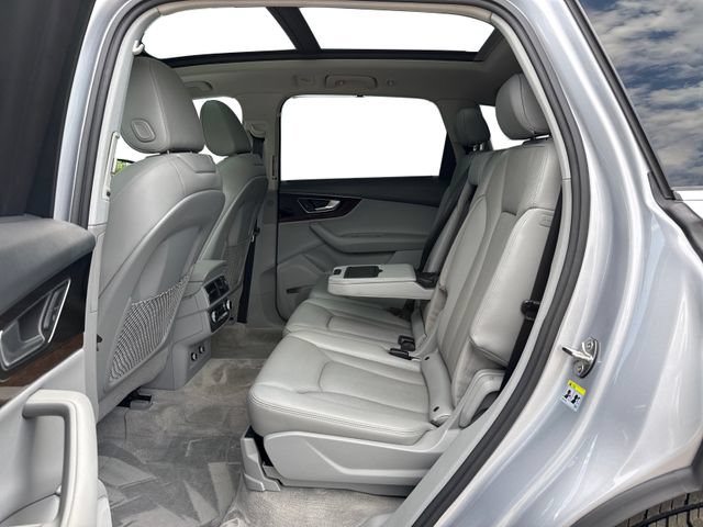 Used 2018 Audi Q7 3.0T Premium Plus w/ Premium Plus Package AWD/4WD image 11