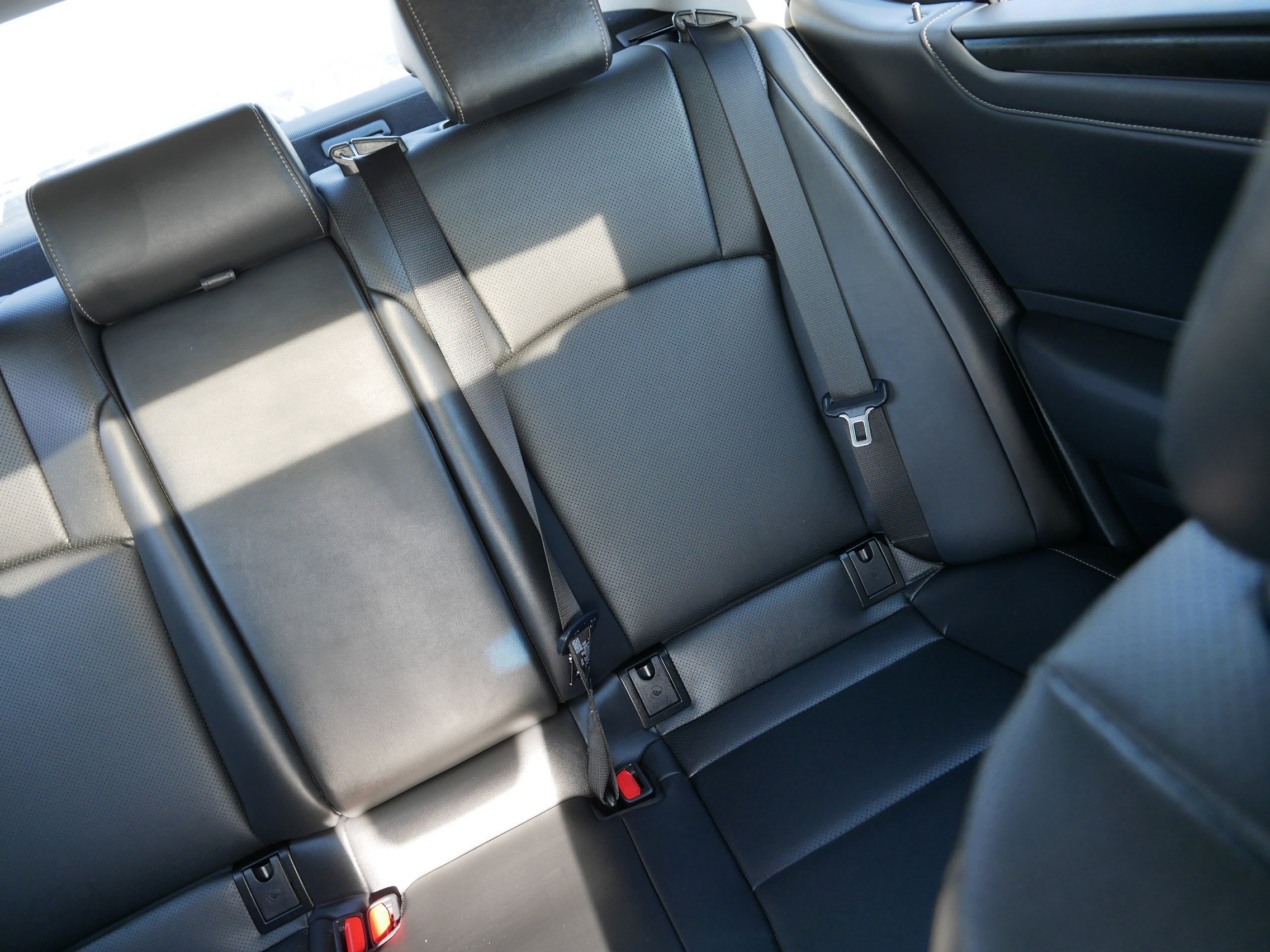 Used 2024 Lexus ES 250 w/ Premium Package image 14