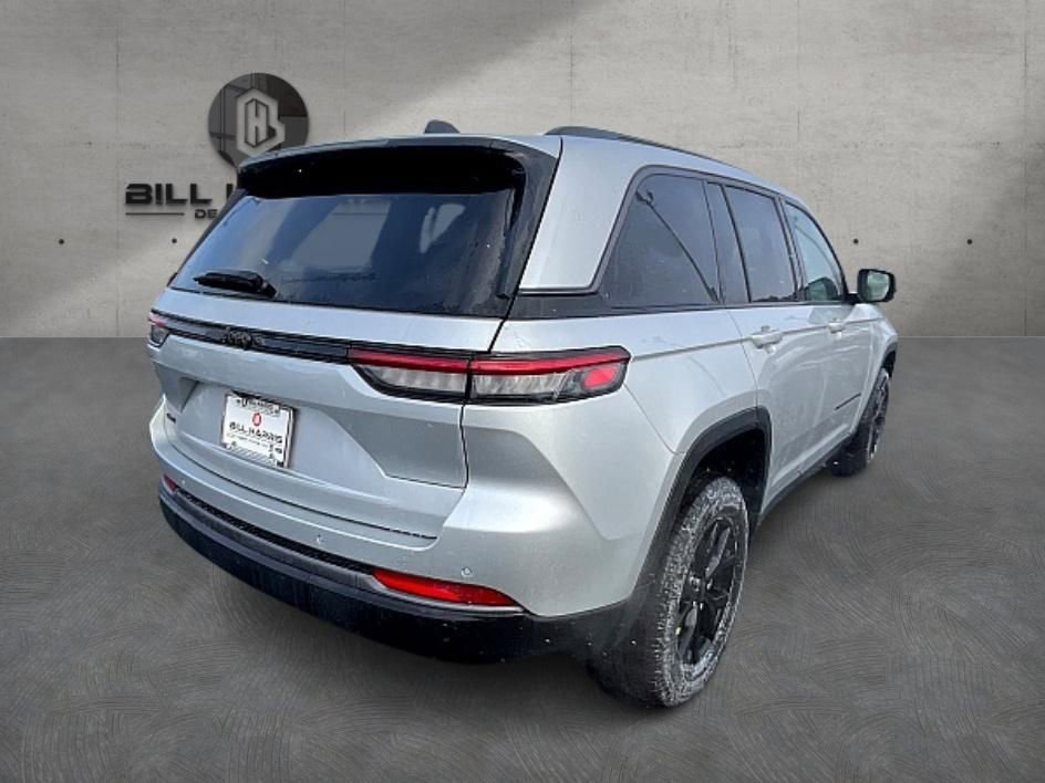 New 2026 Jeep Grand Cherokee Laredo image 6