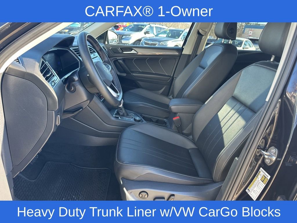 Used 2023 Volkswagen Tiguan SE w/ Panoramic Sunroof Package image 15