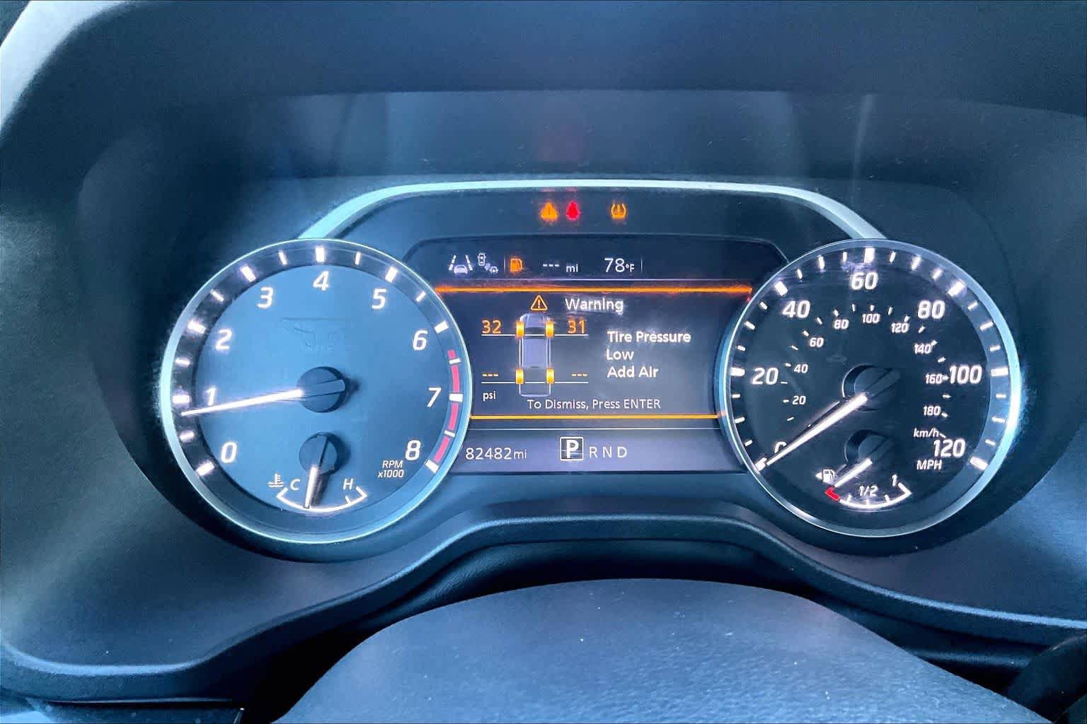 Used 2022 Nissan Titan SV image 25