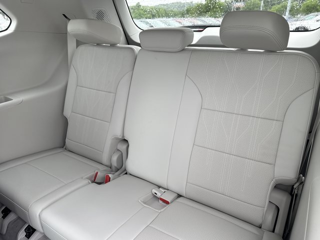 New 2026 Buick Enclave Avenir w/ Super Cruise Package FWD image 7