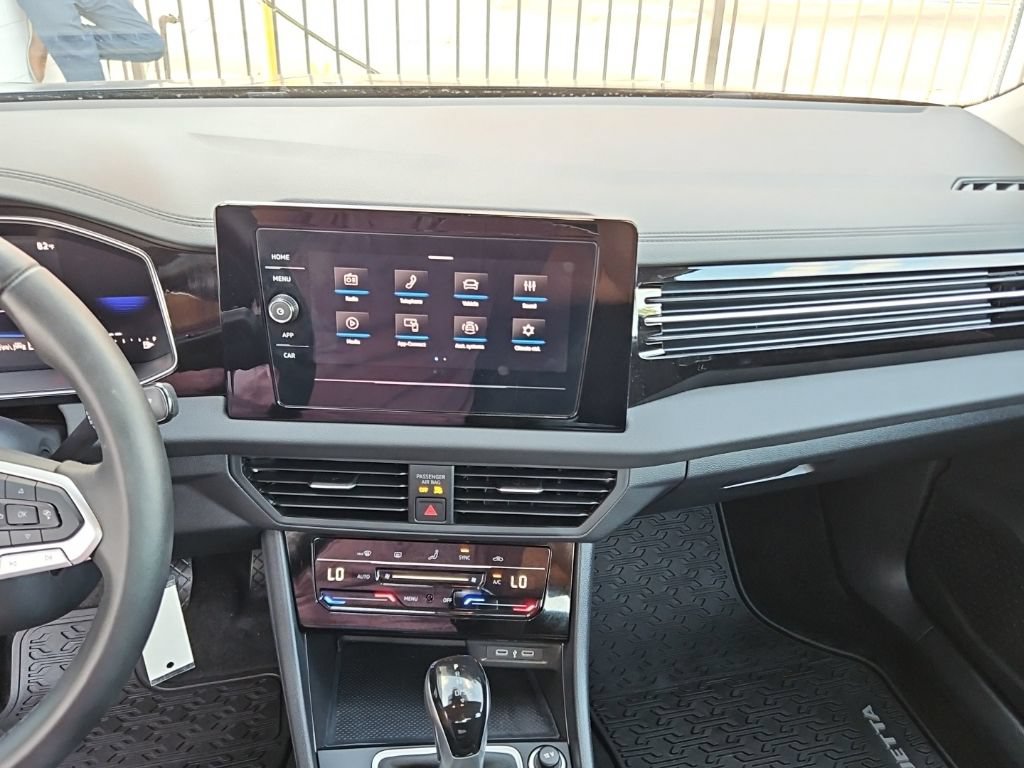 Used 2025 Volkswagen Jetta S FWD image 14