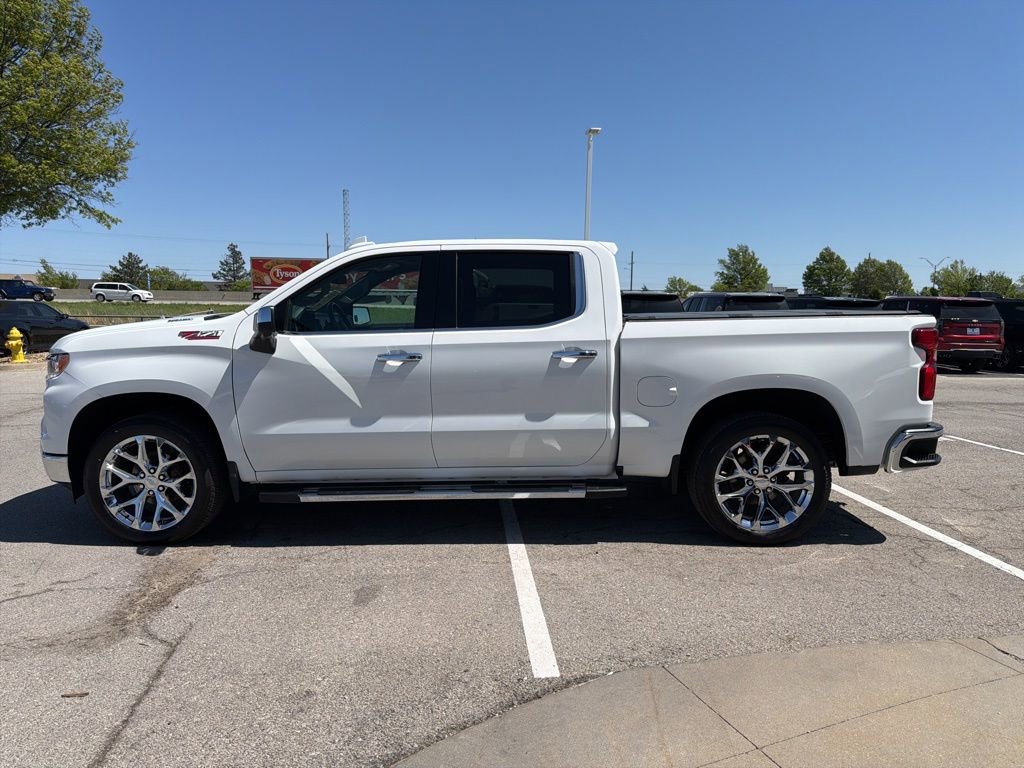 Certified 2024 Chevrolet Silverado 1500 LTZ AWD/4WD image 6