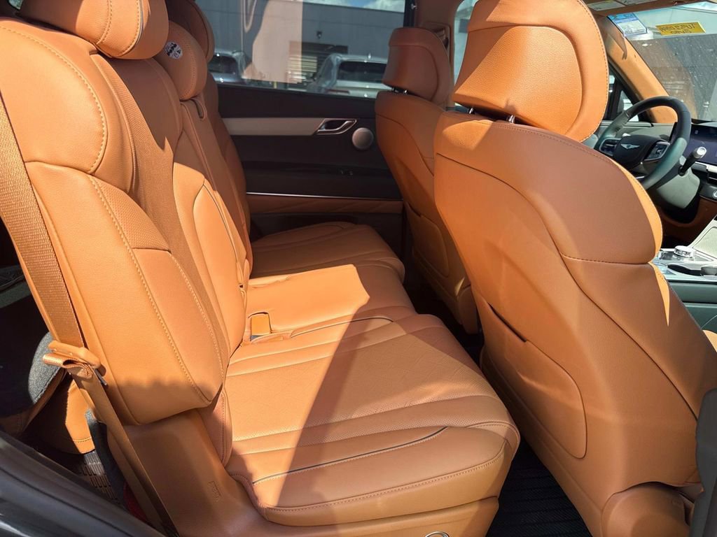 New 2026 Genesis GV80 2.5T Advanced image 13