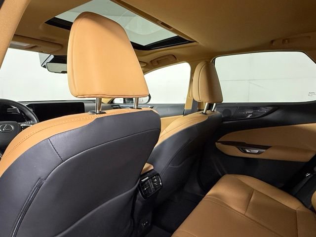 Used 2025 Lexus NX 350 AWD w/ Accessory Package (Z2) image 27