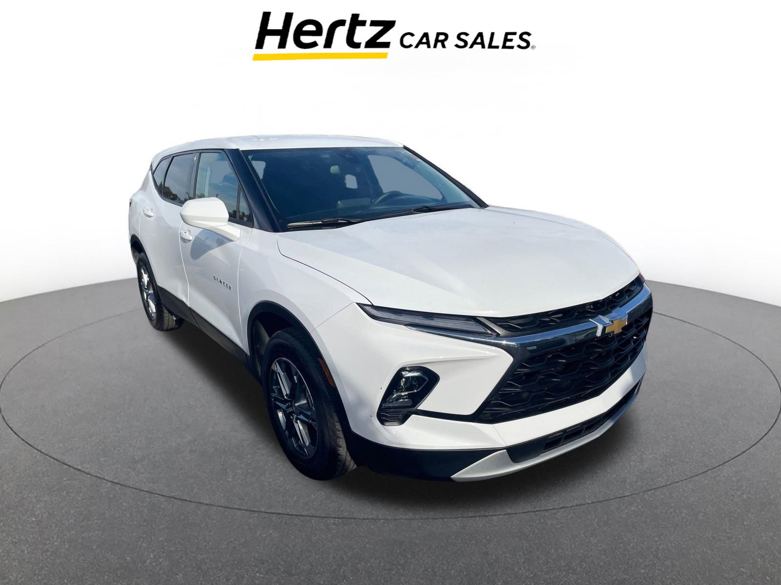 Used 2025 Chevrolet Blazer LT image 1