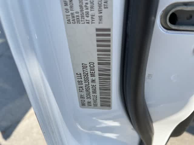 Used 2025 RAM 2500 Big Horn AWD/4WD image 30