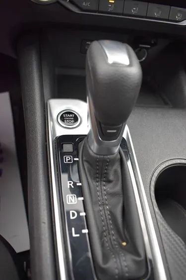 Used 2025 Nissan Altima 2.5 SV image 33