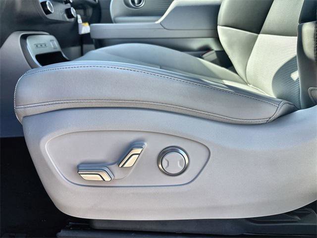 New 2026 Hyundai Ioniq 9 SEL image 22