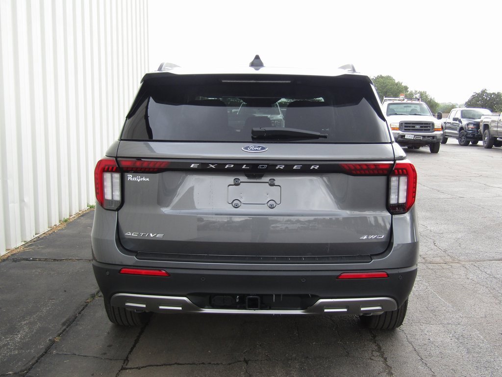 New 2025 Ford Explorer Active image 4