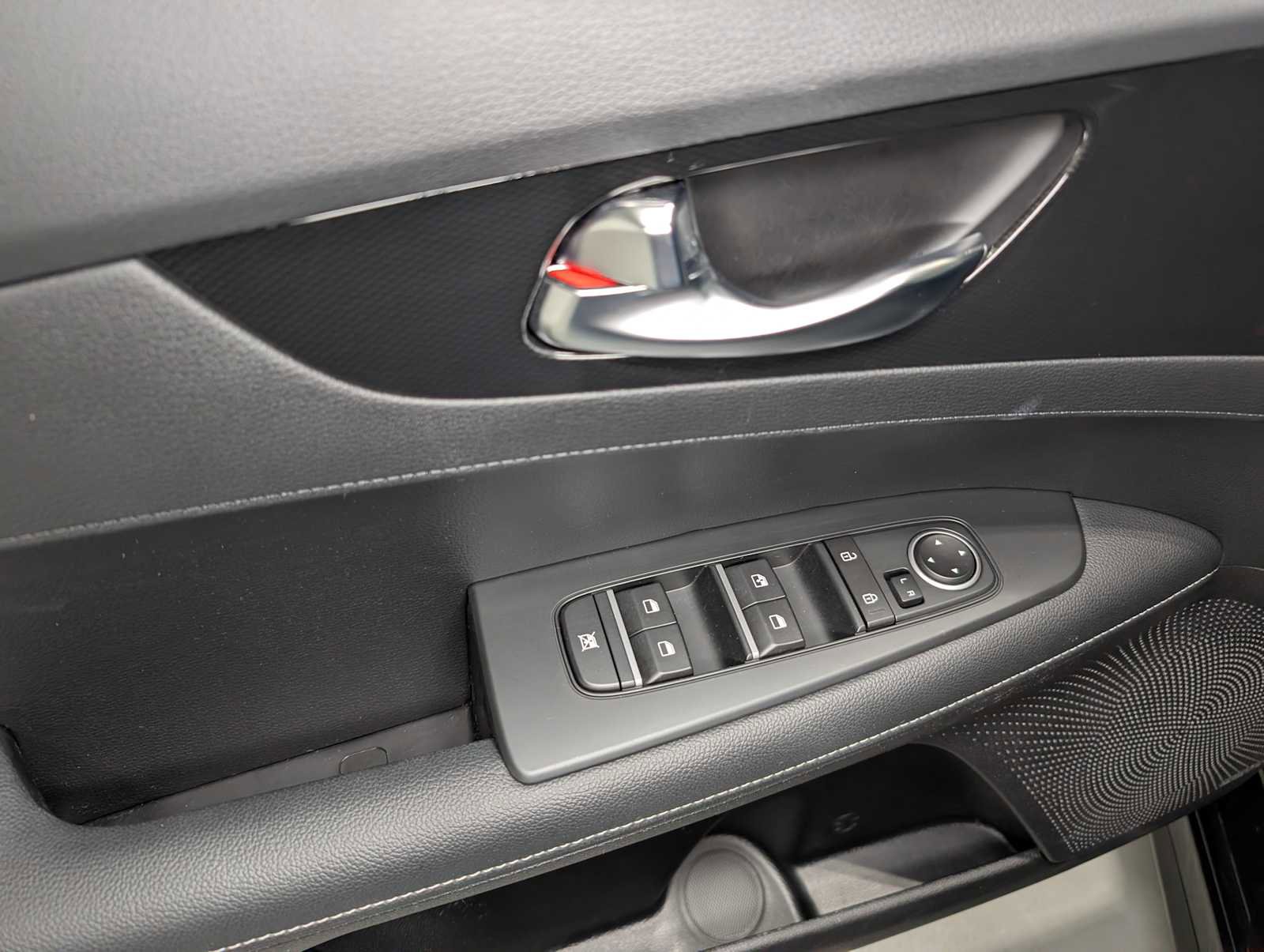 Certified 2024 Kia Forte GT-Line w/ GT-Line Premium Package image 37