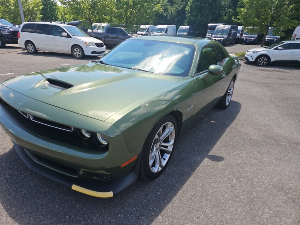 Used 2020 Dodge Challenger R/T RWD image 3