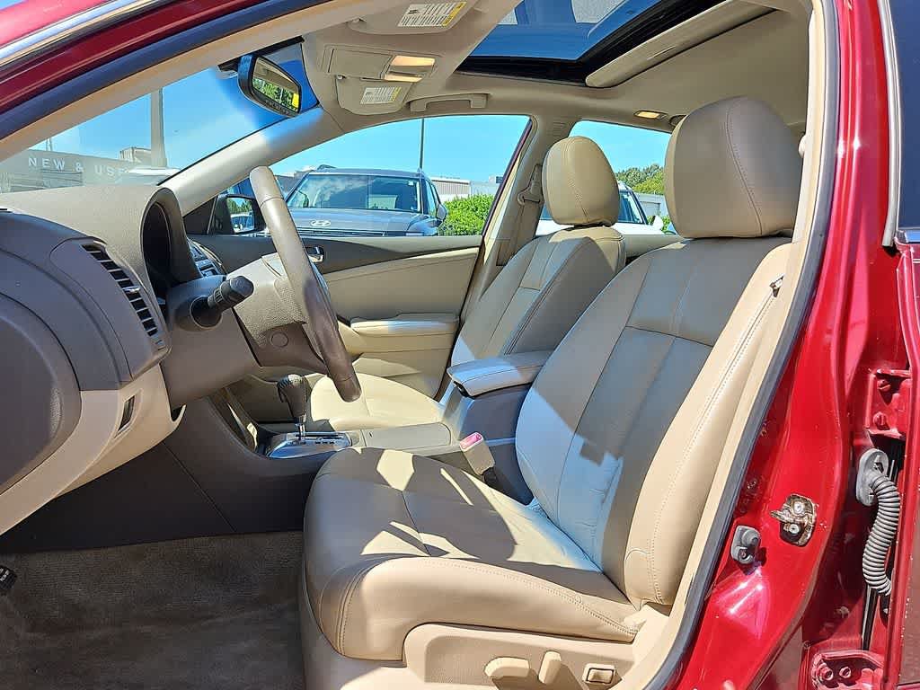 Used 2010 Nissan Altima 2.5 SL w/ Technology Pkg FWD image 13