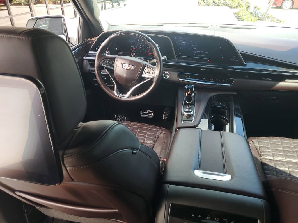 Used 2023 Cadillac Escalade V w/ LPO, ONYX Package AWD/4WD image 20
