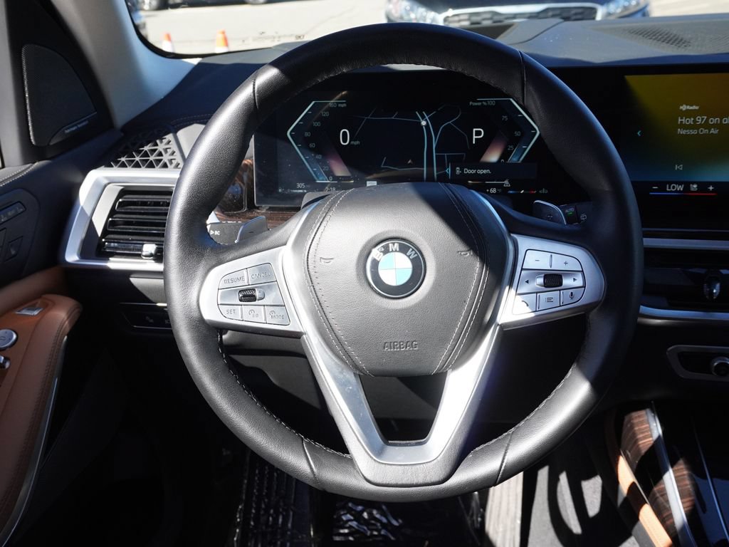 Used 2024 BMW X7 xDrive40i w/ Premium Package AWD/4WD image 48
