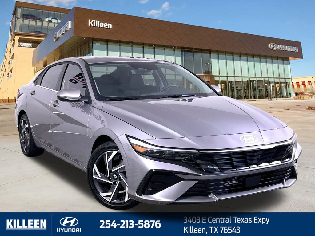Used 2025 Hyundai Elantra Limited image 1