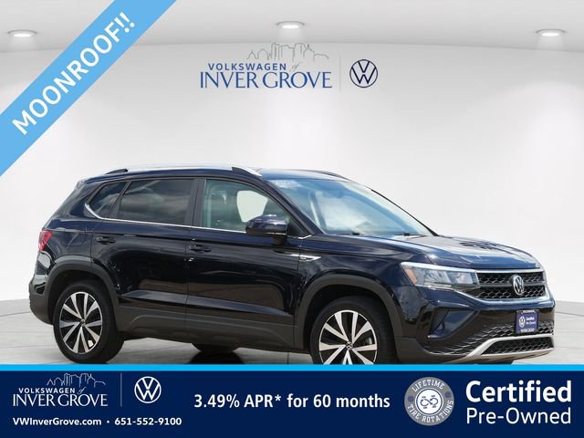 Certified 2022 Volkswagen Taos SE FWD image 1