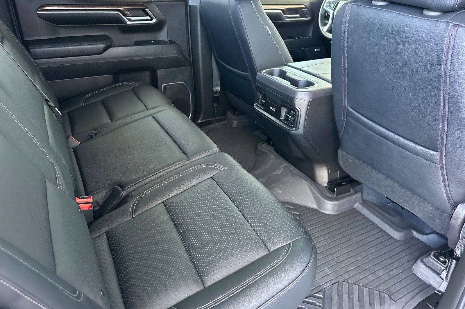 Certified 2024 Chevrolet Silverado 1500 RST w/ Convenience Package II AWD/4WD image 18