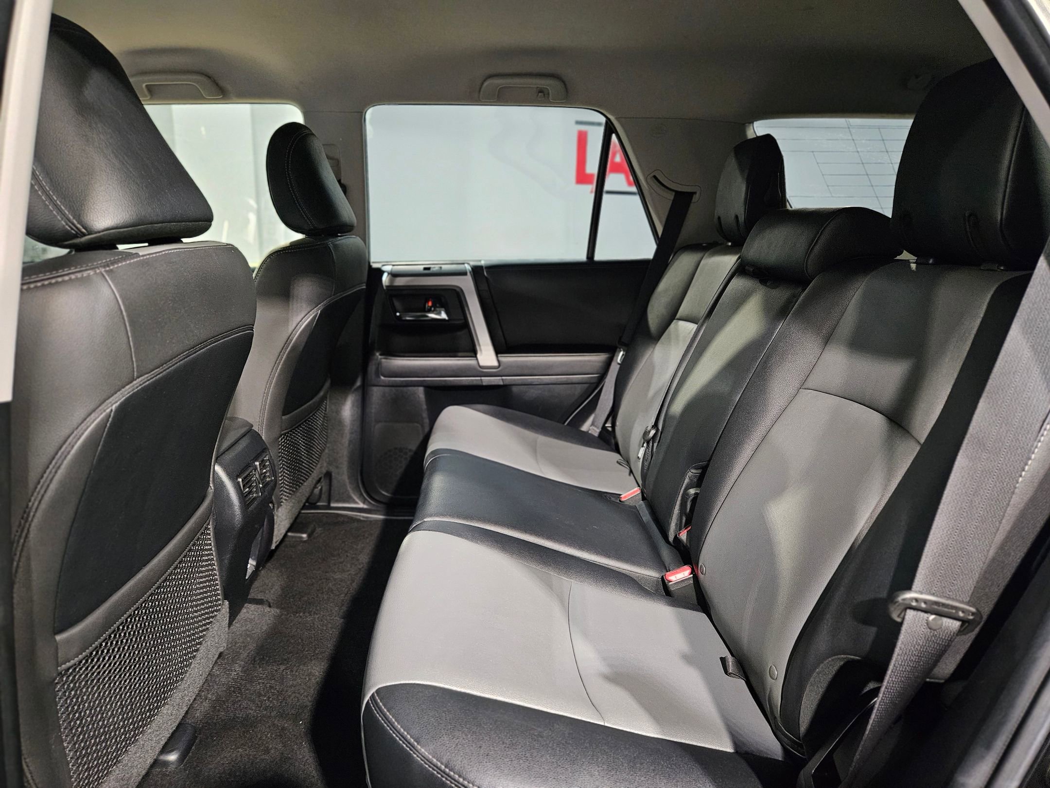 Used 2024 Toyota 4Runner SR5 Premium image 35