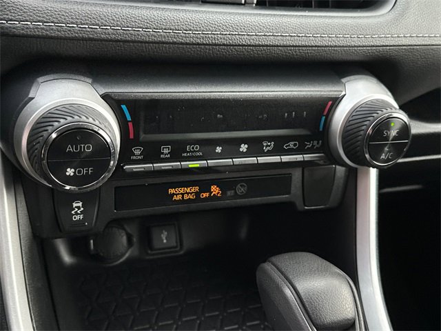 Certified 2021 Toyota RAV4 LE image 21