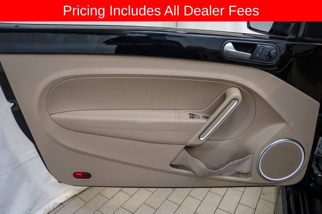 Used 2013 Volkswagen Beetle 2.5 FWD image 8