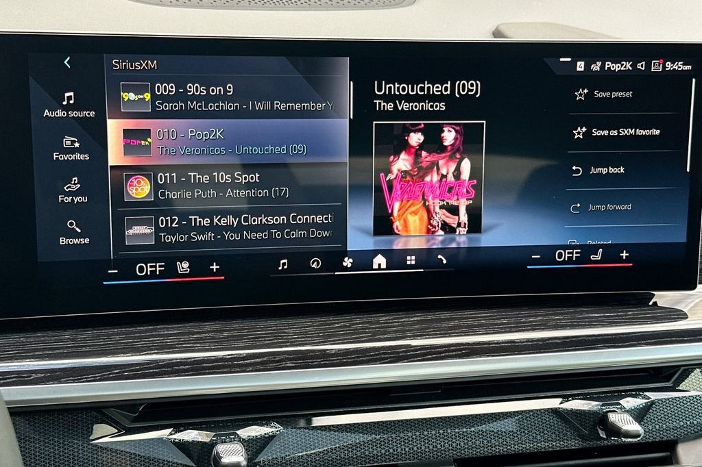 New 2026 BMW X6 xDrive40i w/ Climate Comfort Package image 21