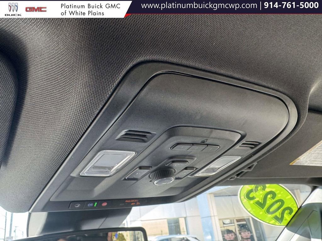 Used 2023 GMC Yukon SLT w/ SLT Luxury Package image 28
