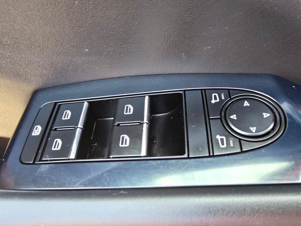 Used 2019 MAZDA MAZDA3 AWD Hatchback w/ Preferred Pkg image 20