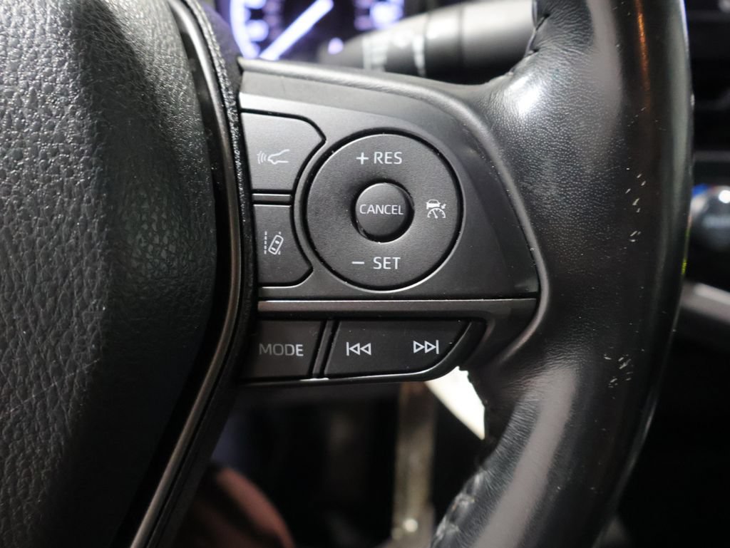 Used 2023 Toyota Camry SE FWD image 34