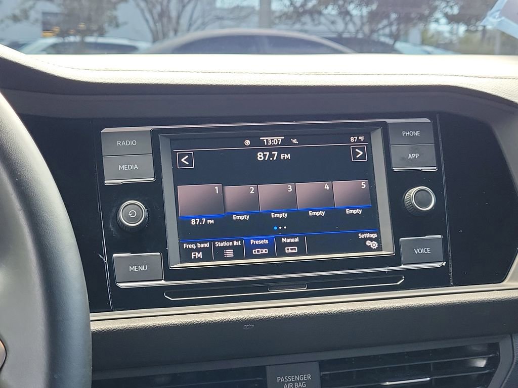 Used 2023 Volkswagen Jetta Sport image 21