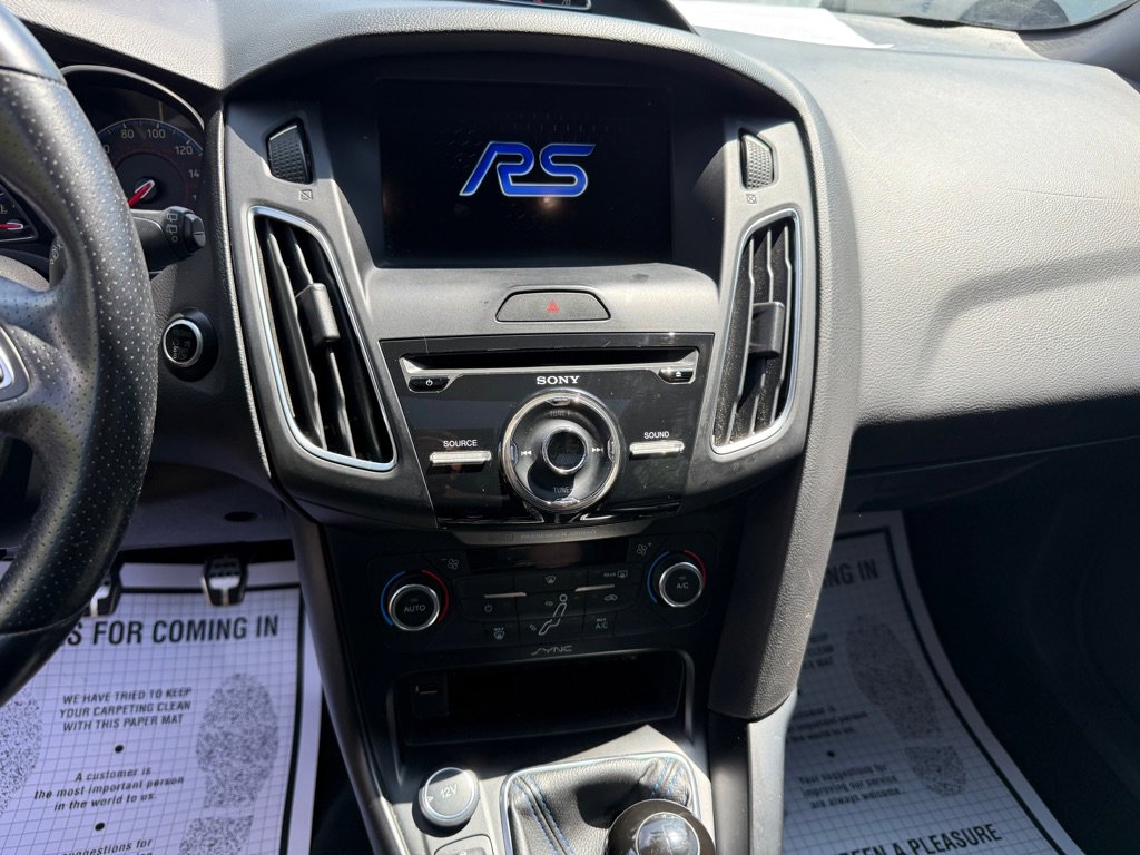 Used 2017 Ford Focus RS AWD/4WD image 63