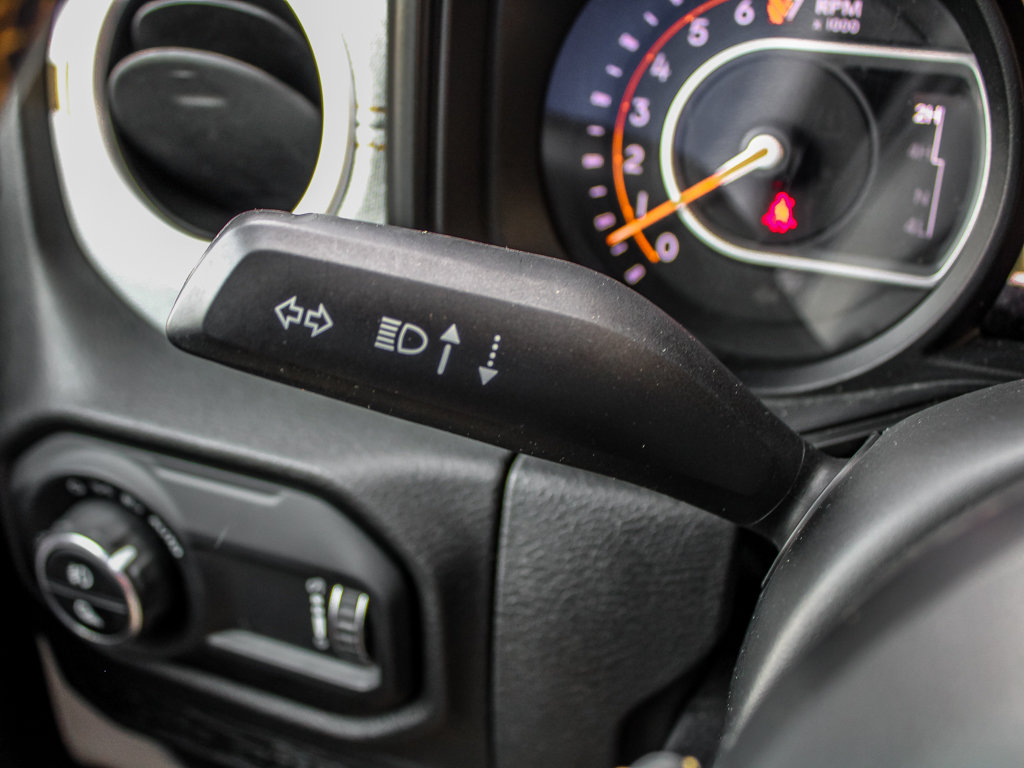 Used 2024 Jeep Gladiator Sport w/ Dual Top Group AWD/4WD image 27