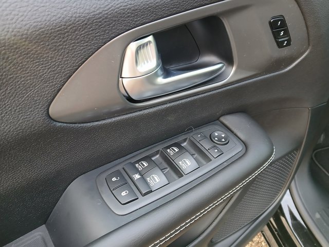 New 2026 Chrysler Pacifica Select image 8