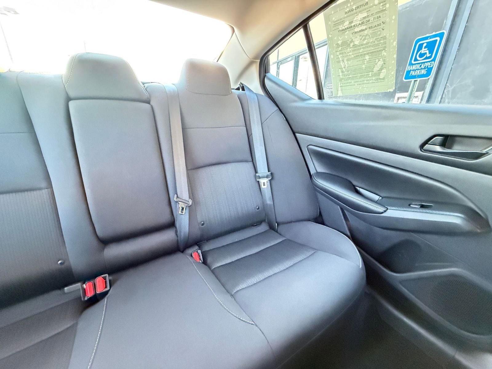 Used 2025 Nissan Altima 2.5 SV FWD image 35