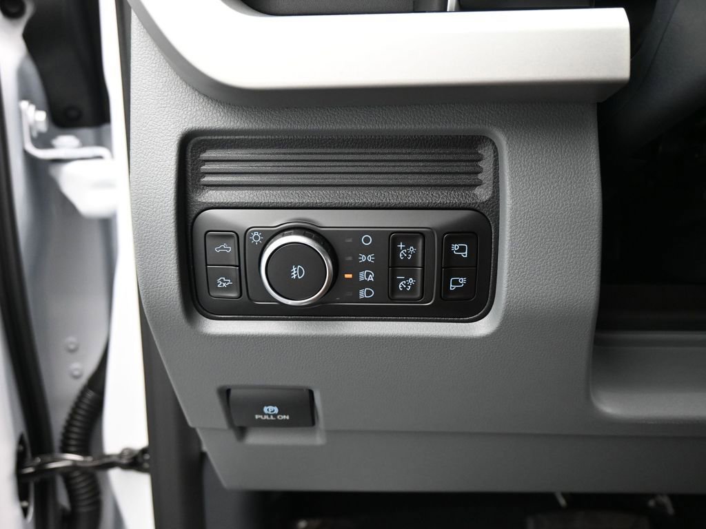 New 2026 Ford F250 XLT w/ XLT Premium Package image 14