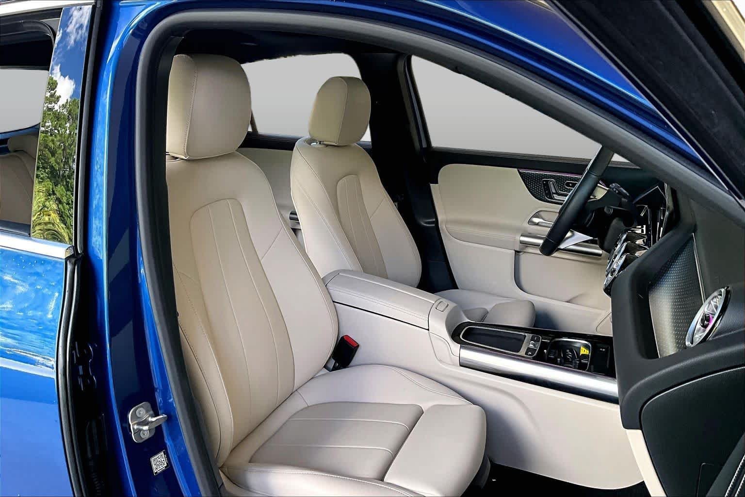Certified 2025 Mercedes-Benz GLA 250 image 9