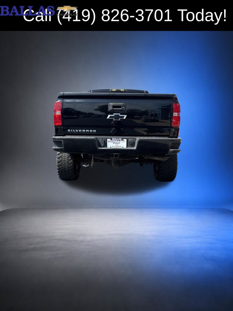 Used 2018 Chevrolet Silverado 1500 Custom w/ Custom Convenience Package AWD/4WD image 6