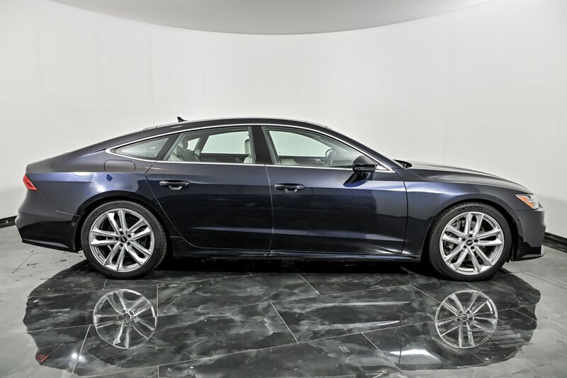 Used 2022 Audi A7 3.0T Prestige w/ S Line Package AWD/4WD image 10