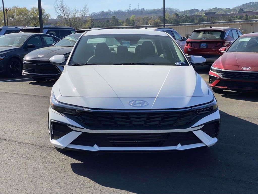 Certified 2026 Hyundai Elantra SE image 7