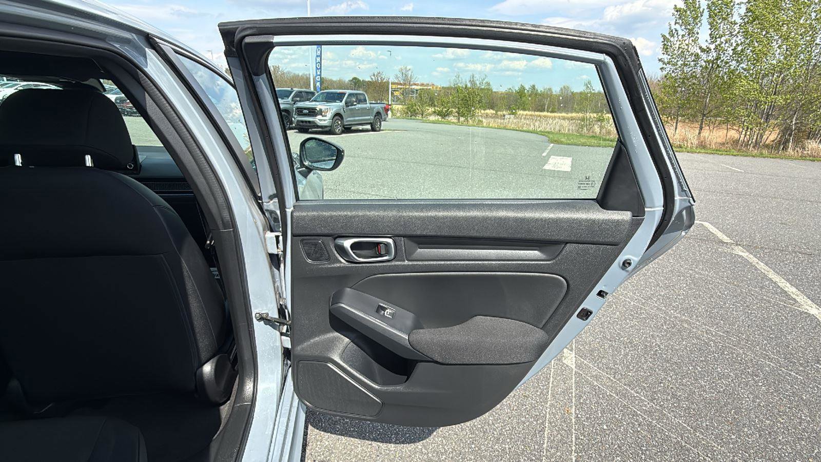 Used 2023 Honda Civic Sport image 18