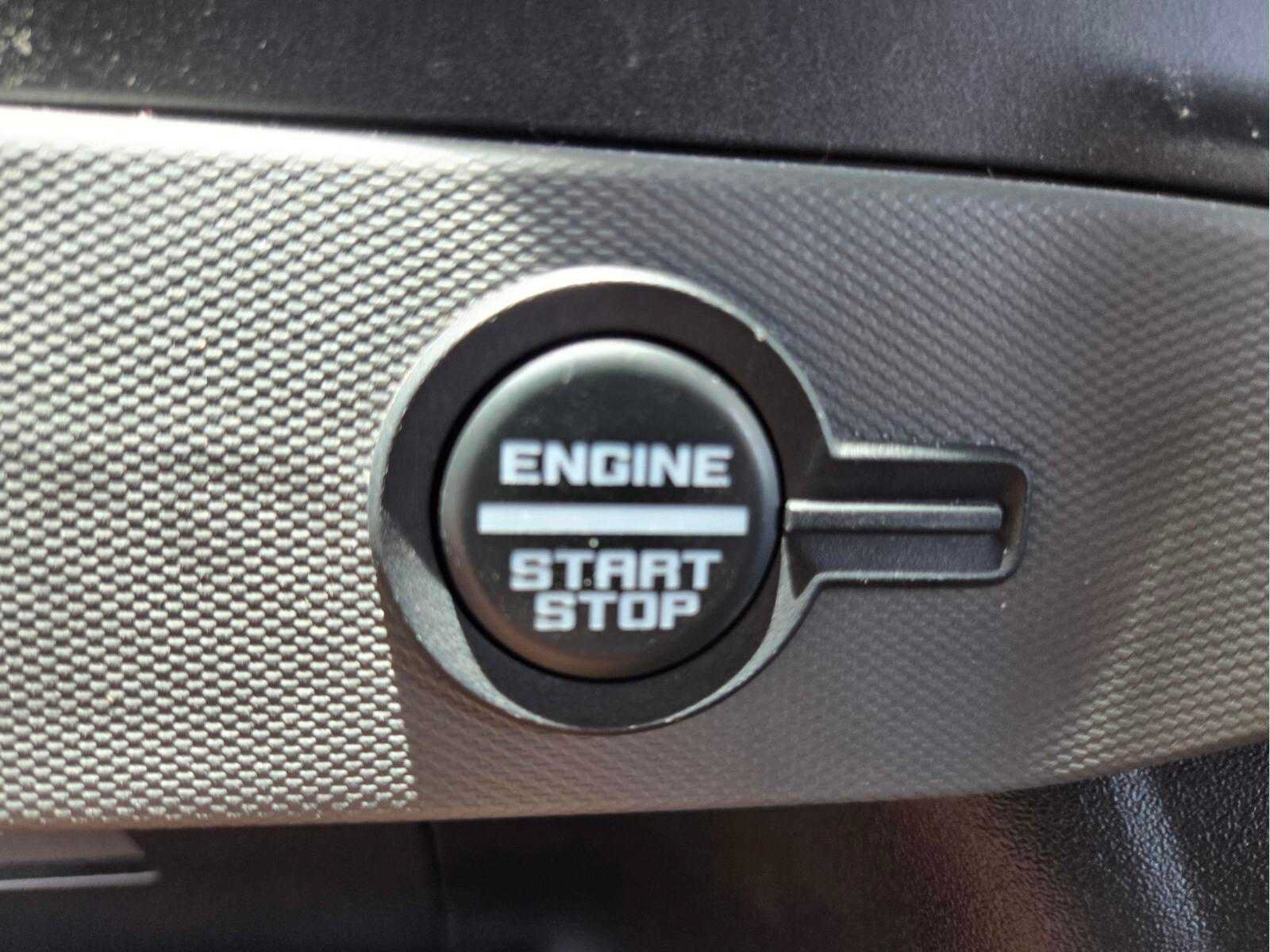 Used 2023 Ford Bronco Black Diamond AWD/4WD image 29