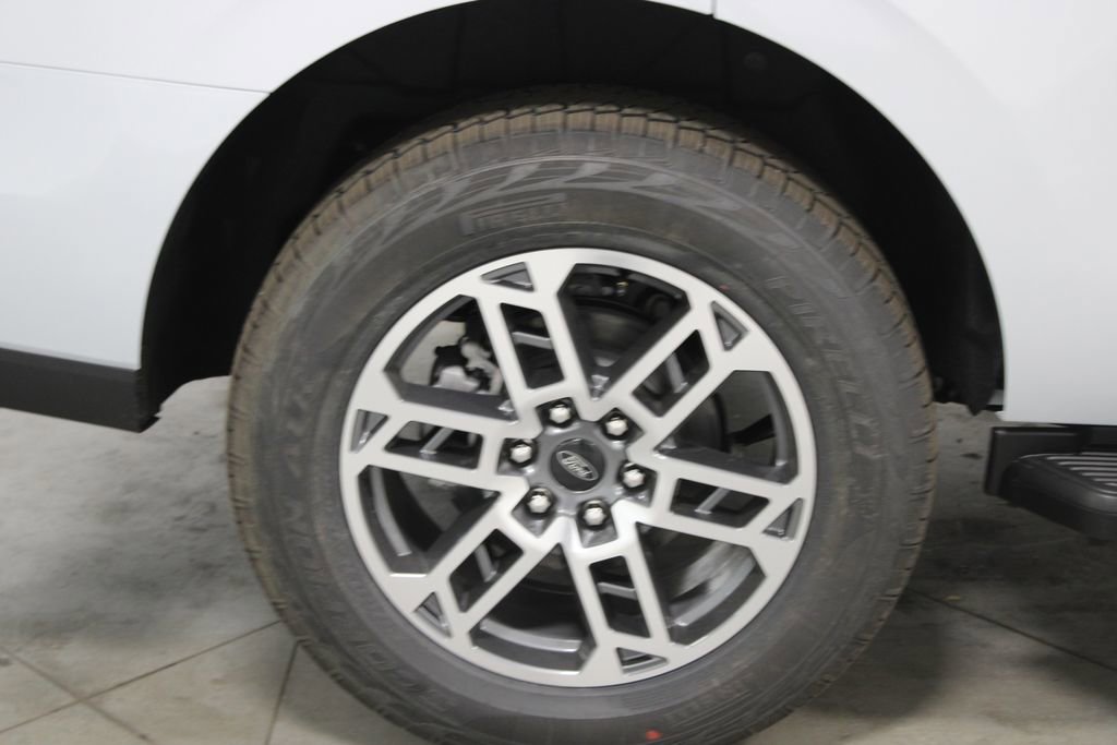 New 2026 Ford Expedition Active image 15