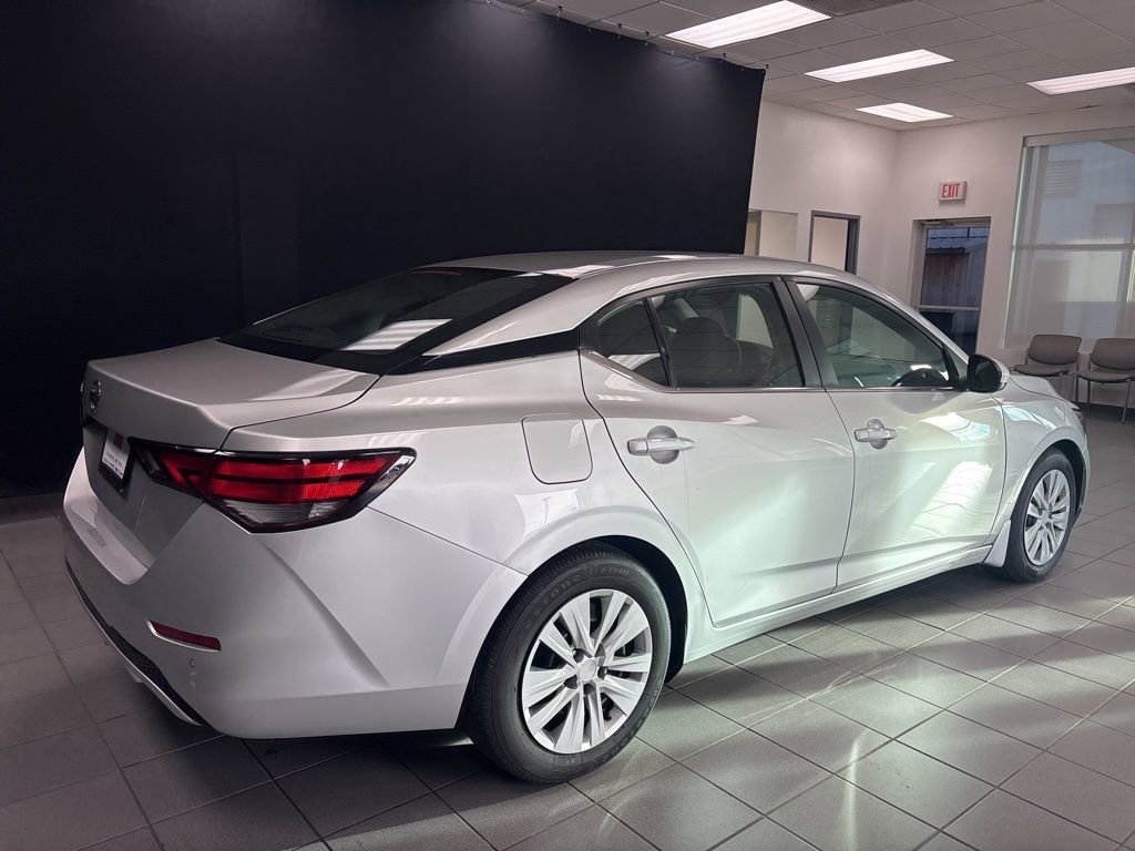 Used 2023 Nissan Sentra S FWD image 3