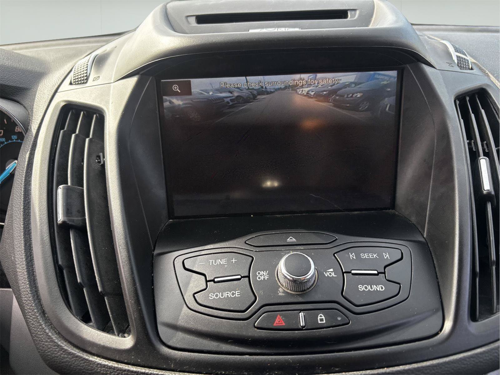 Used 2014 Ford Escape SE w/ Equipment Group 201A FWD image 24