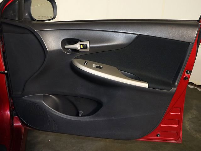 Used 2012 Toyota Corolla S FWD image 28