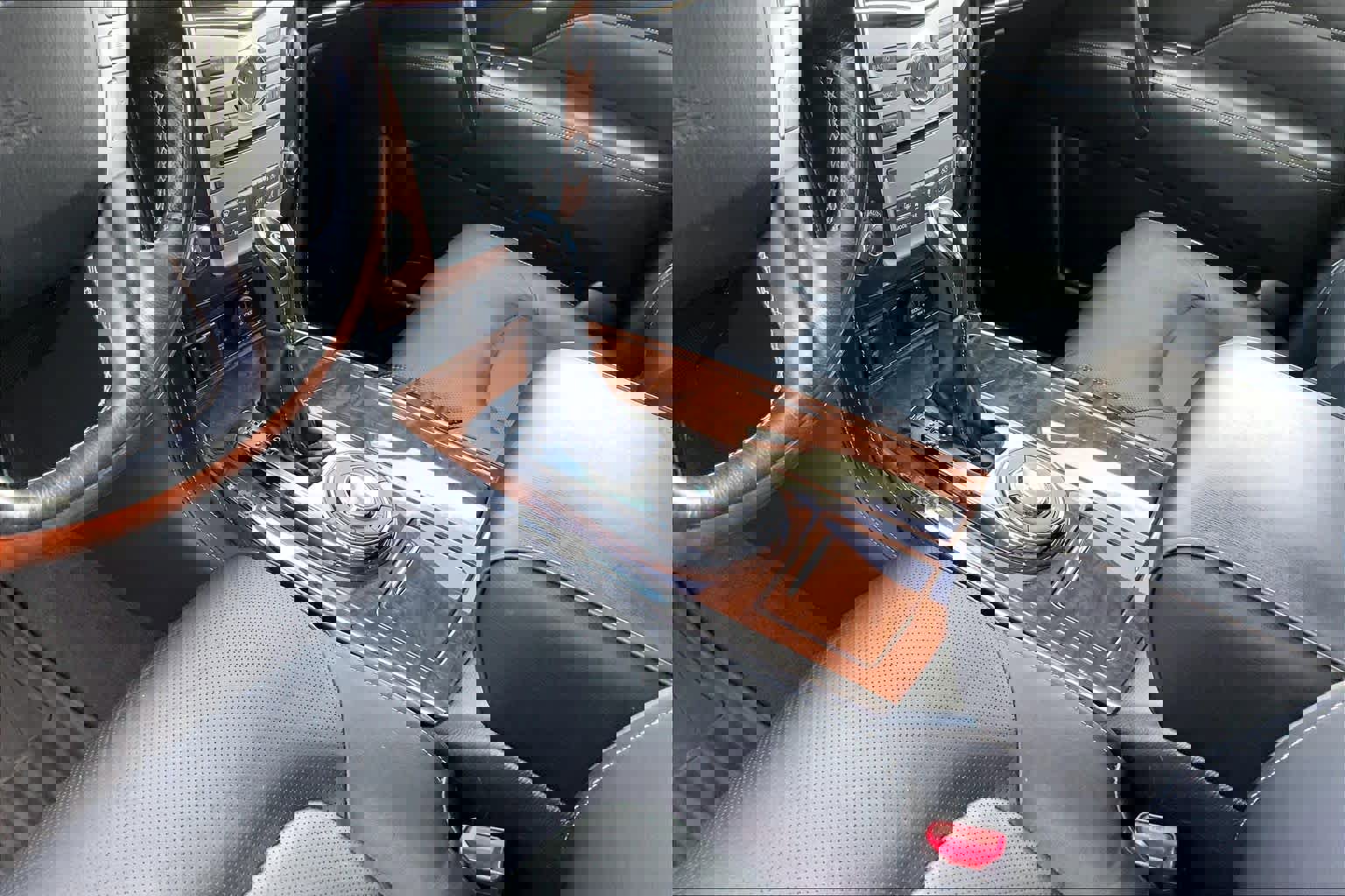 Used 2019 INFINITI QX80 Luxe w/ Proassist Package image 17