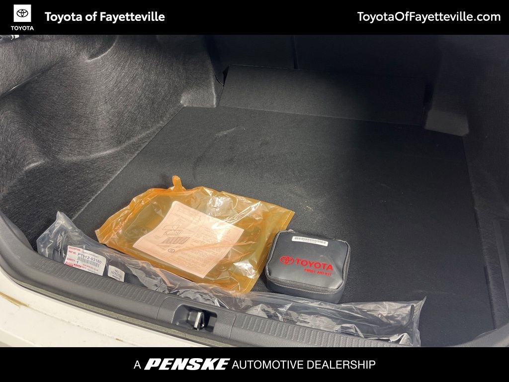 Used 2026 Toyota Camry SE FWD image 8